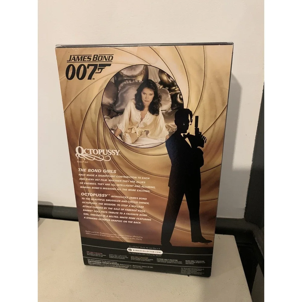 OCTOPUSSY JAMES BOND 007 - 2010 - BARBIE COLLECTOR BLACK LABEL NEW IN BOX